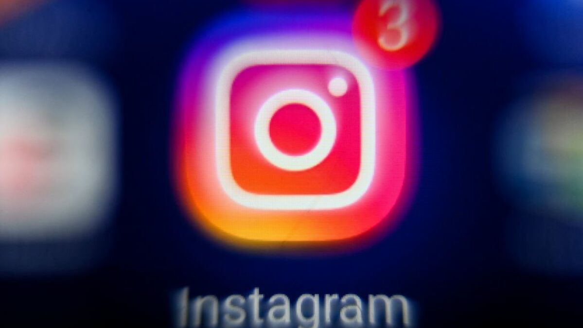 Instagram boss reveals the return of the chronological timeline, plus new 'Favorites' feed