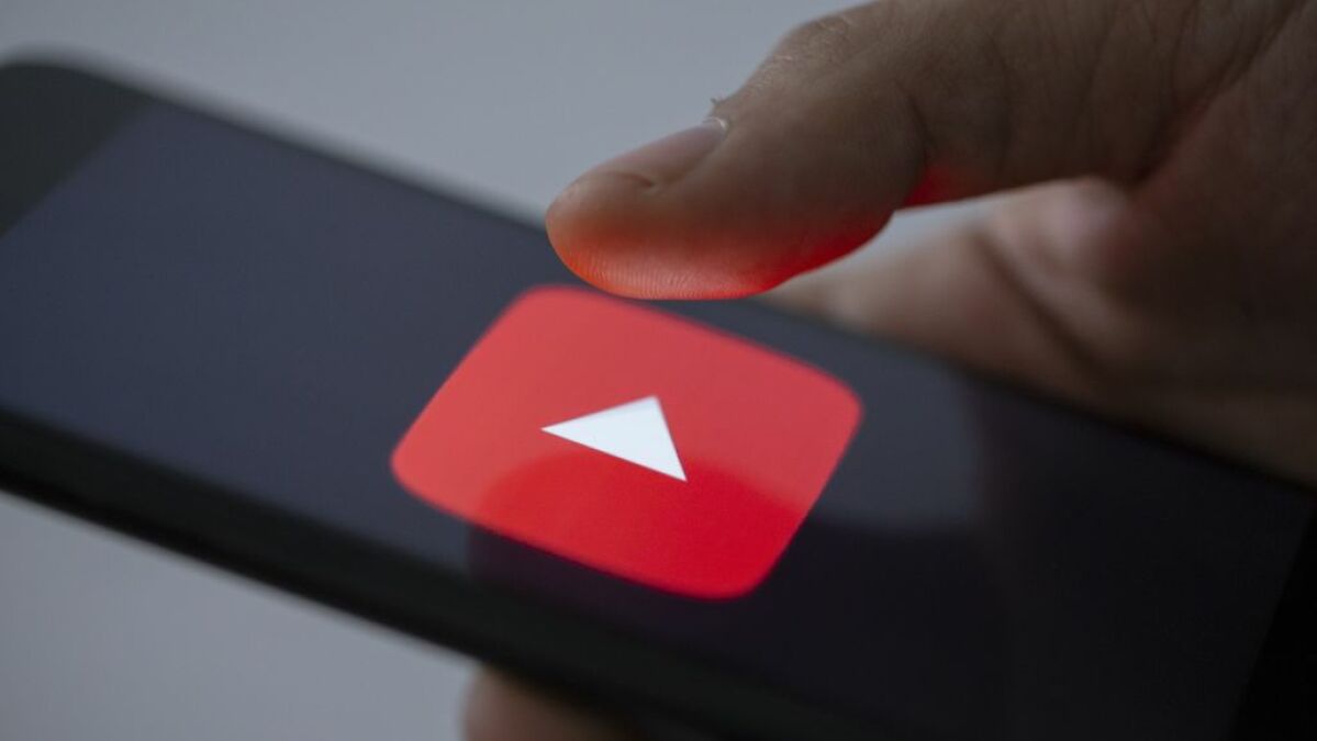 How to turn on YouTube's dark mode