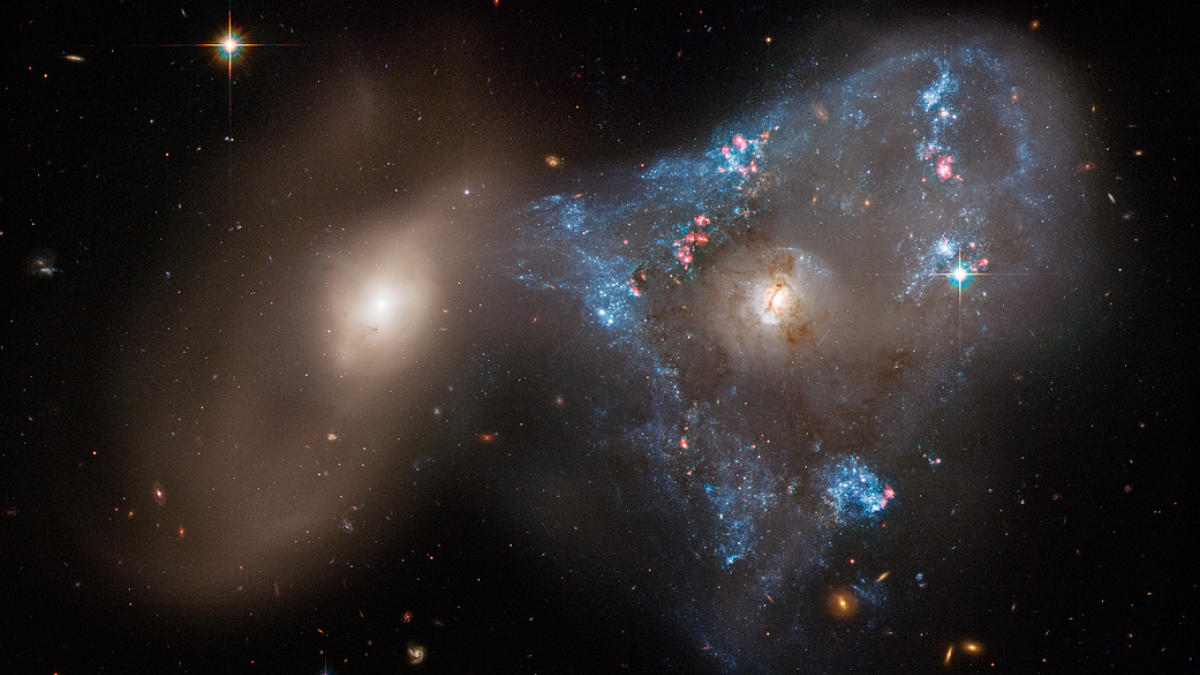 In astounding space scene, two galaxies pummeled through each other