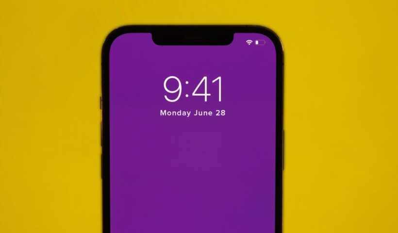 iphone-purple-yellow