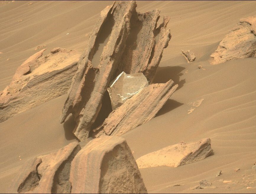 landing debris on Mars