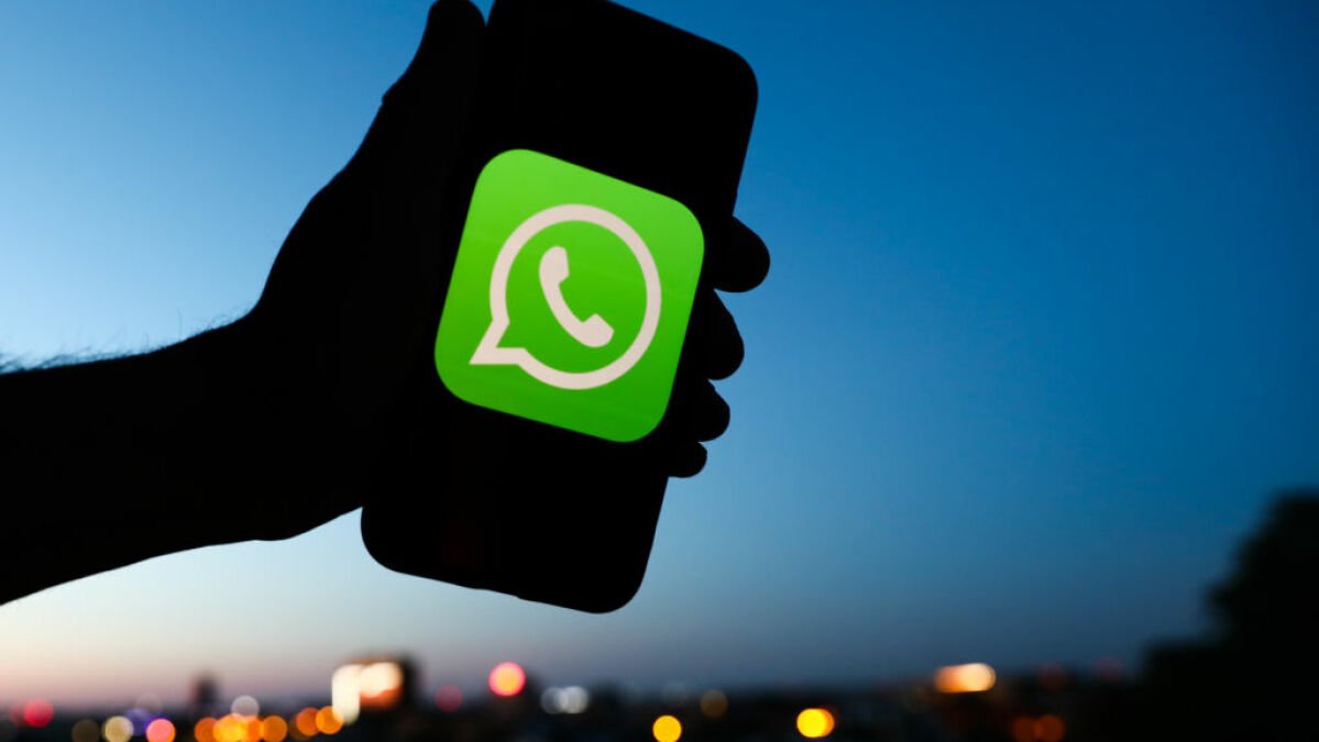 New WhatsApp beta feature lets users hide online status
