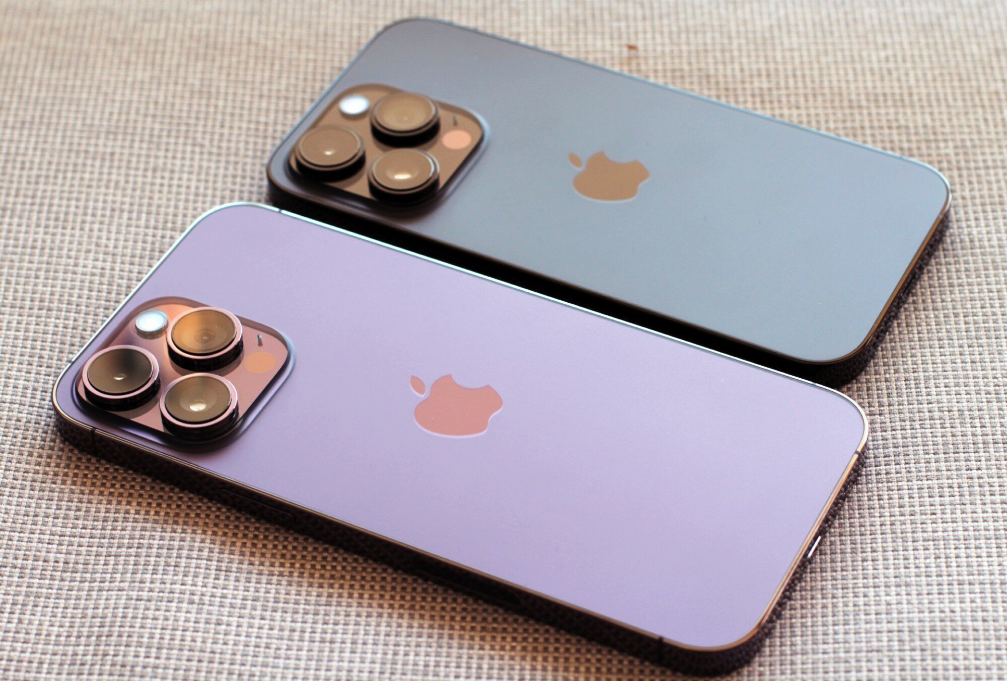 iPhone 14 Pro Max and Pro 
